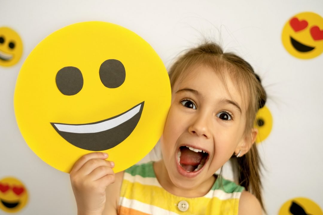 world-smile-day-anthropomorphic-smile-face-.jpg